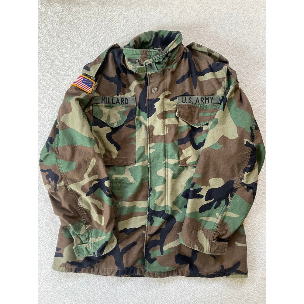 1999 Golden Mfg Co. Mens Medium Field Jacket Green Woodland Camo M-65 Patches